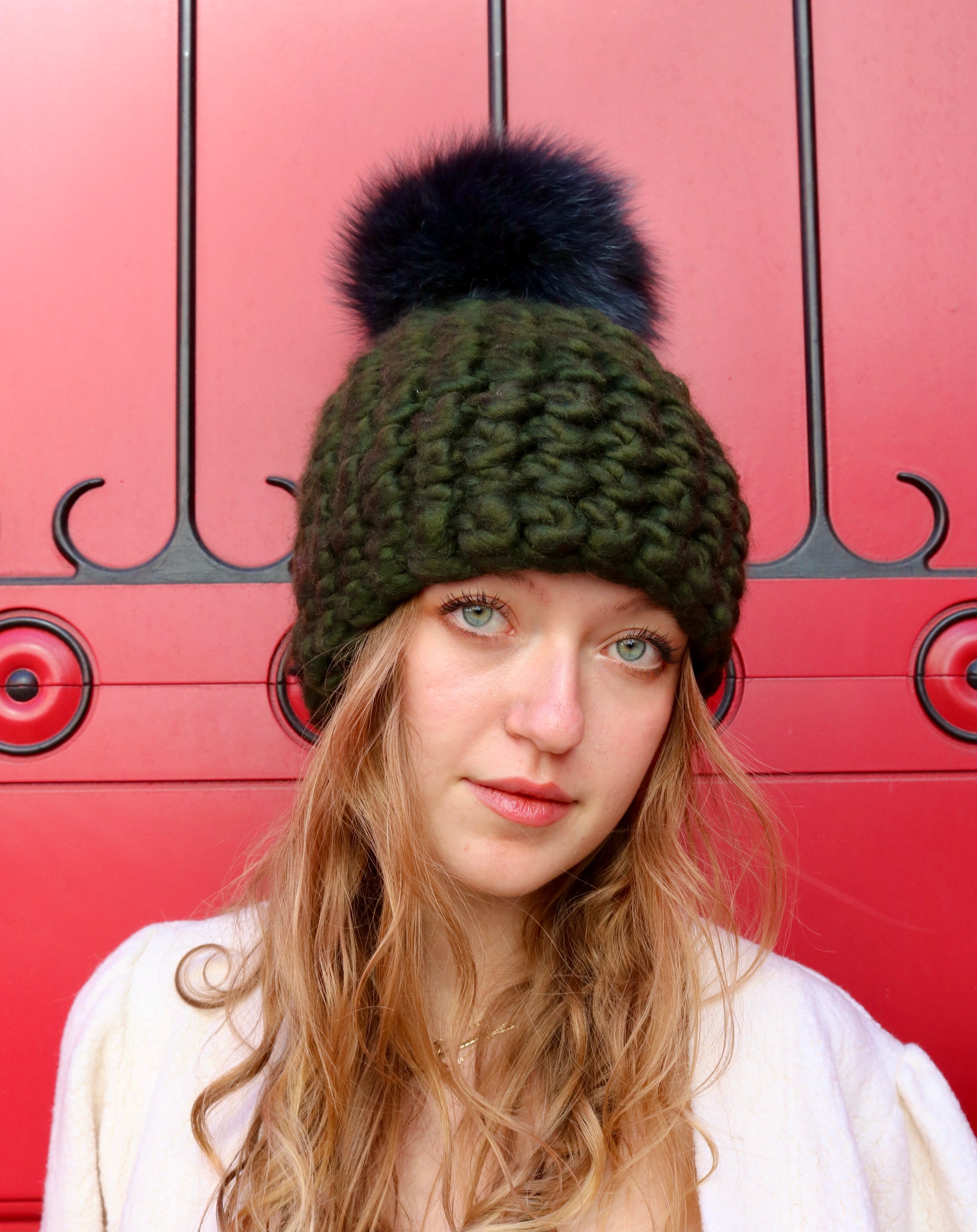 Solid Beanies – Mischa Lampert