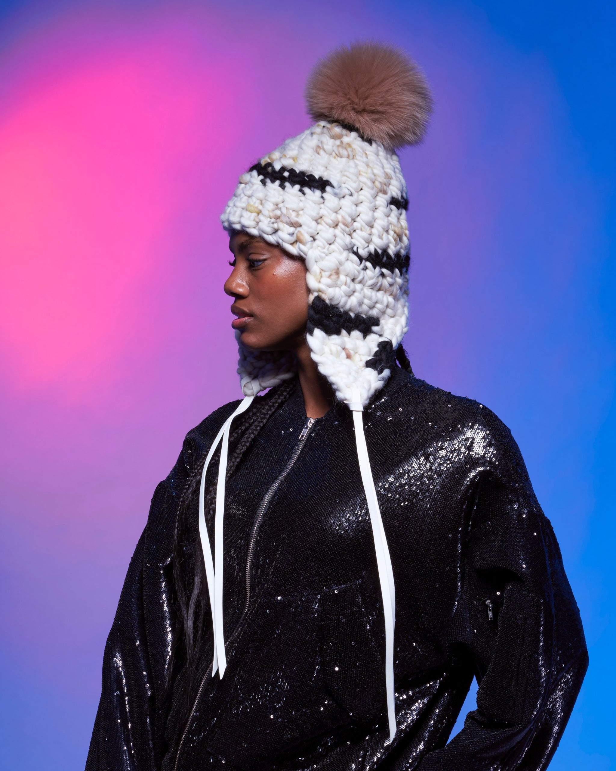 sunny fro tri + camel xl pom – Mischa Lampert