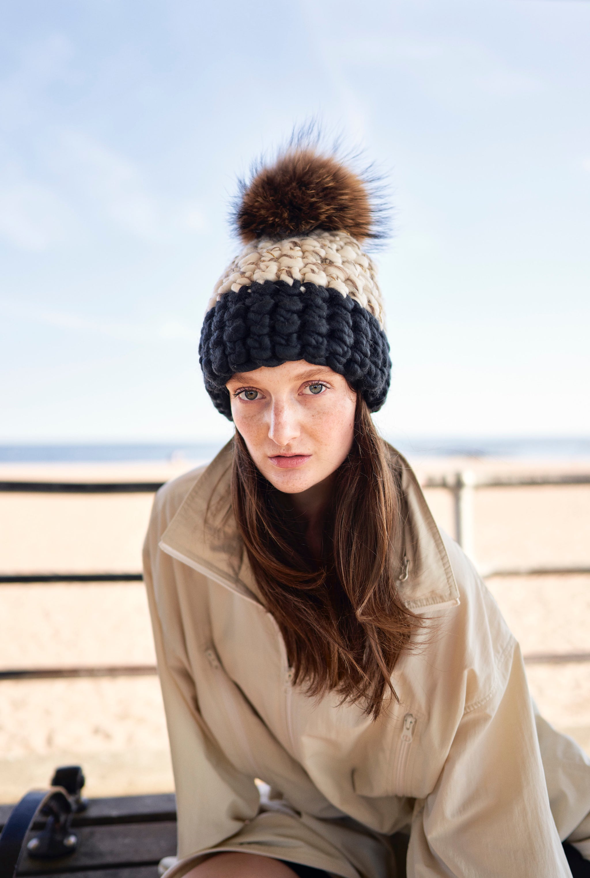 white/marble blend + gold sparkle | dark grey beanie color block +