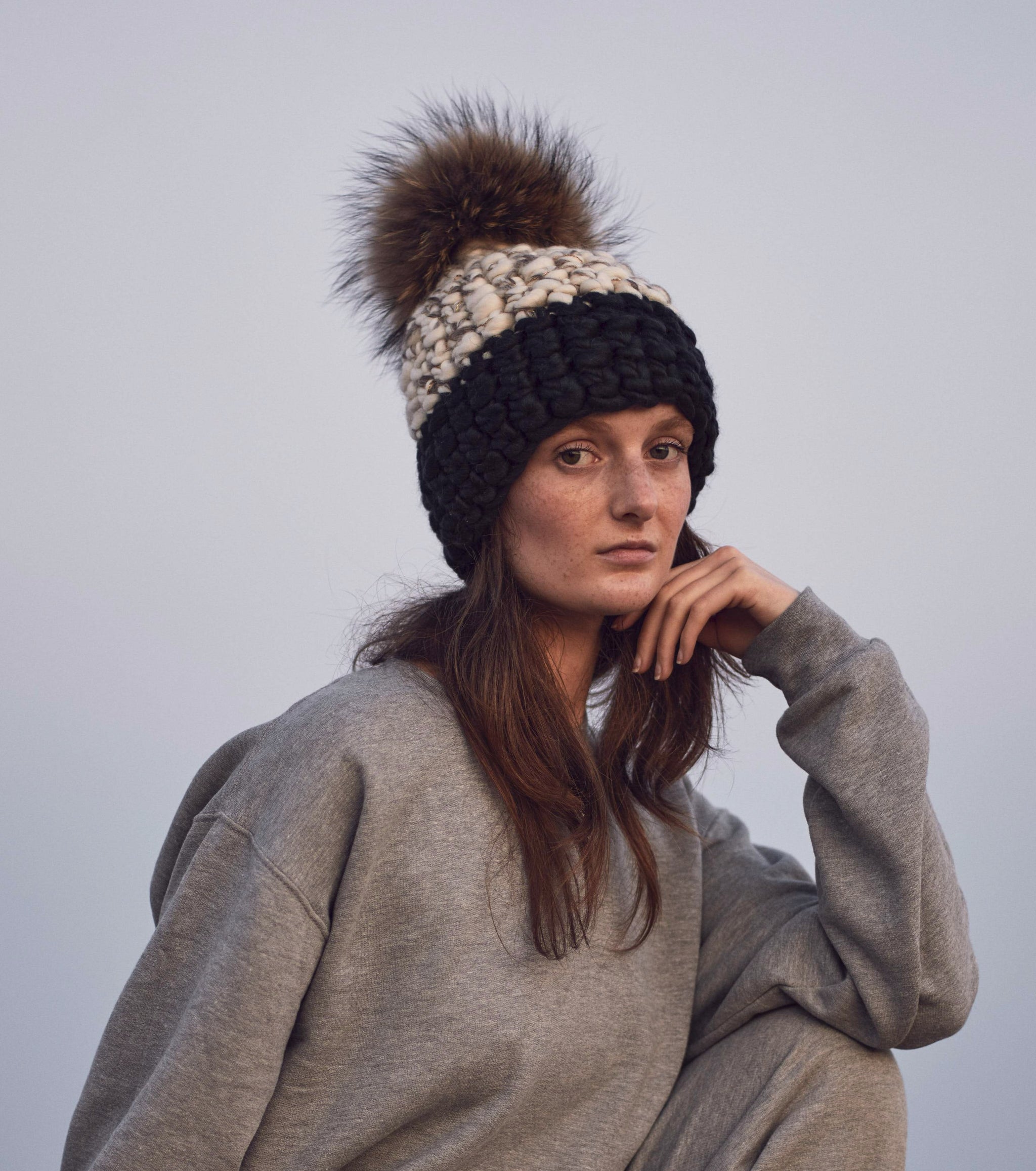 white/marble blend + gold sparkle | dark grey beanie color block +
