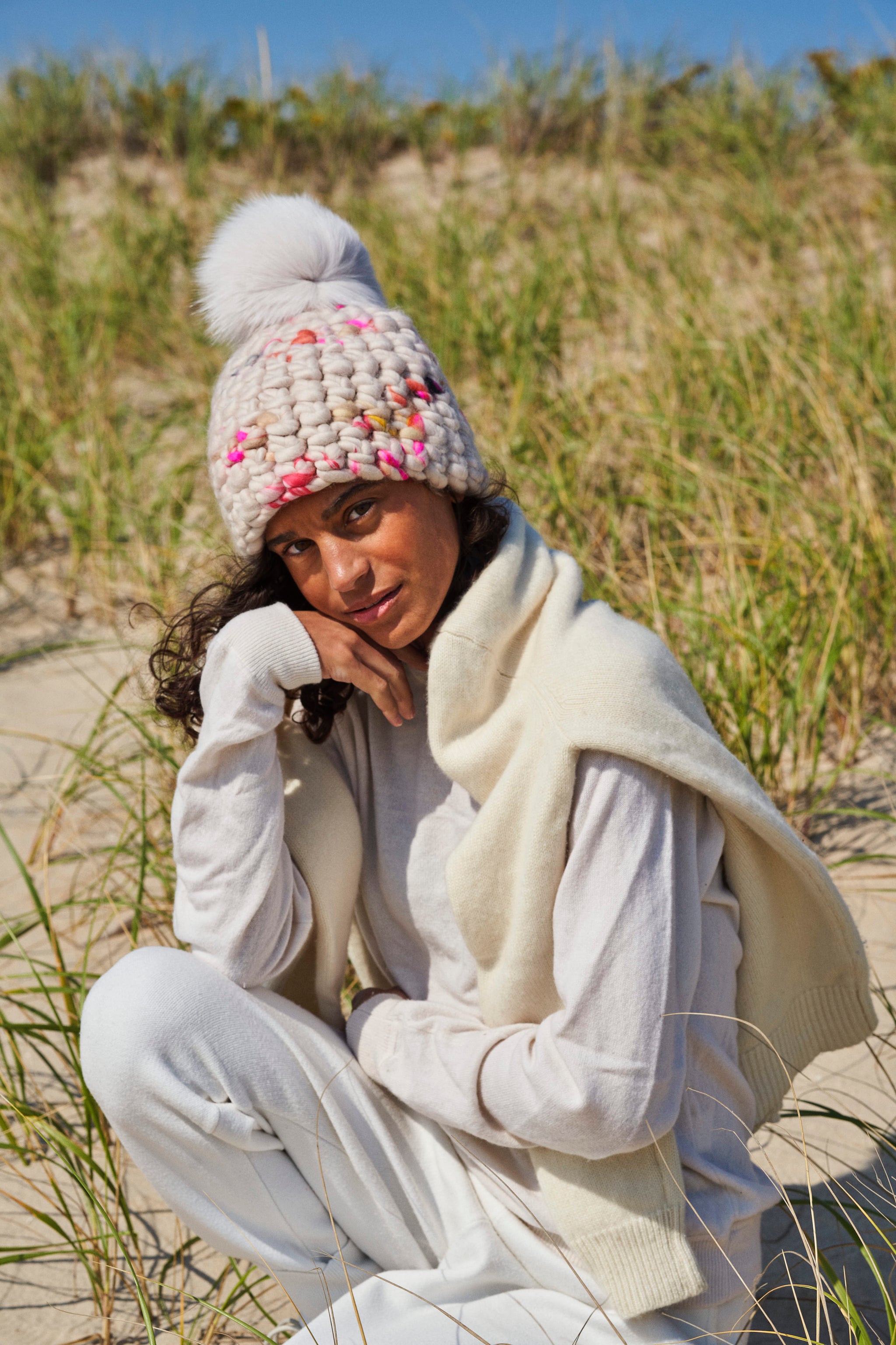 pink twombly beanie pomster + nude xl pom – Mischa Lampert